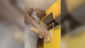 Angelochek042  showed her pussy