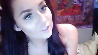nipsybaby  Ready for anal for one hundred tokens