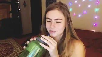 awesomekate  Beautiful webcam model with tight pussy