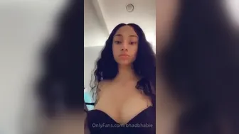 Bhad Bhabie onlyfans Sexy curvy fucks pussy phallus