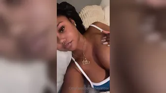 alieyarose onlyfans fucks hairy cunt