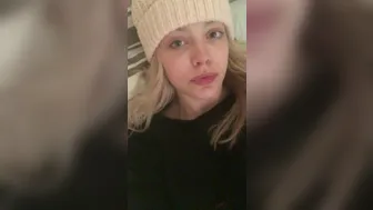 KittyCashew onlyfans spread her legs and showed pussy