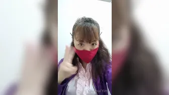 yi_mei Cute bitch masturbates with a vibrator