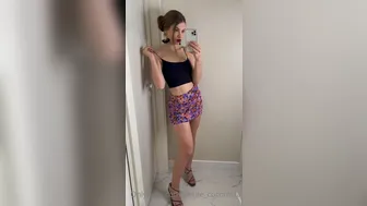 Coco Mia aka coco miaa Busty babe gently pulls pussy