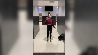 Stella Violet, stellaviolet, stellavioletxx Mature babe gets a huge ass