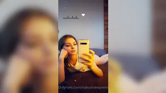 Mako, makoshakepremium, makoshake privat with toys don't get bored