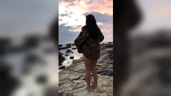 Kayla Lauren, kaylalaurenofficial Lustful brunette sucking dick