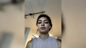 Amira Brie, Princess Amira B, brieamira Imposing slut fucks pussy with fingers