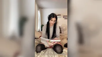 Alison Rainer (alisonrainer) onlyfans Baby pulls both holes