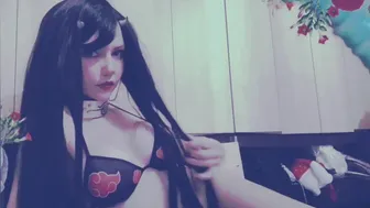 Shirayuki  cum from the vibrator in the ass.