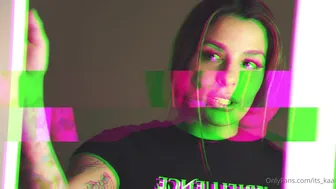 Its_Kaai Beautiful fingering pussy and showing boobs