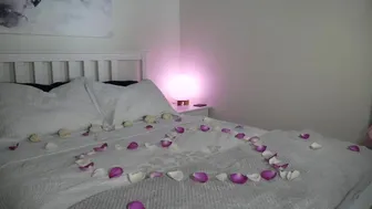 Ashley Alban onlyfans Incendiary woman exposes big boobs