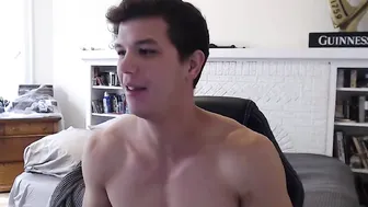 johnnyhandsxxx  Loves it Slow and Deep