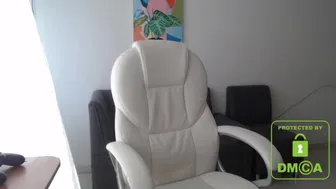 Merxoxo chaturbate spectacular slut strokes her clit