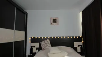 Busty_Ema chaturbate Exquisite mare pulls vagina