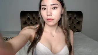 candy4sandy chaturbate  Petite babe finger fucks in the ass