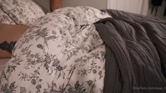 Tati Evan  onlyfans  Sexy mommy plays with a very tight wet pink hole