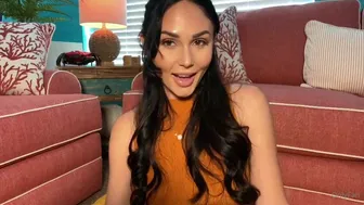 Arianamarie  onlyfans  Fingering video with American beauty