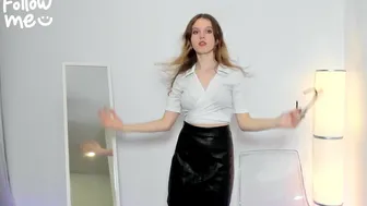 p_love_ onlyfans Charming ladies teasing their holes