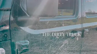 countrychristina  onlyfans Exquisite babe twirls a huge ass