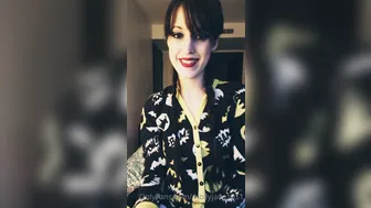 Molly Jane aka mollyjane1011  onlyfans  Very Sexy Brunette Fucks A Pink Toy