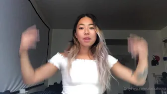 Alaska aka alaskafornia  onlyfans Courtesan takes off her tights, showing charms