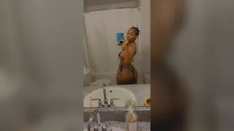 chynnamayberry1  onlyfans Cute harlot masturbating wet pink hole