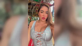 Mariana isaza aka marianaisaza  onlyfans  Big lips fingering part 2