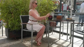 Queengf90  onlyfans passionately digging in all the cracks