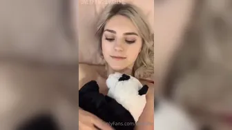 eva elfie onlyfans Spicy female caresses nipples