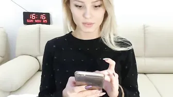 sexysweet_daniela  Beautiful webcam model with tight pussy