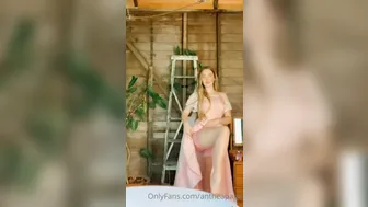 AntheaPage  onlyfans  Magic ass playing with a drilling toy