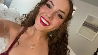 LauraMariexoxo  onlyfans 19/12/2021 webcam video from CamSoda