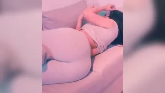 nikkiminnie  onlyfans Busty confused girl fucks cunt