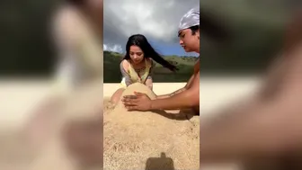 Bella Poarch aka bllapoarch  onlyfans  Close-up of sexy fingering_720 quality