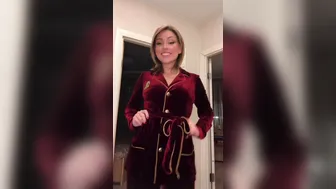 Julia Unicorn onlyfans_Julia Unicorn OnlyFans 04-01-2021-1386321091-I undressing so quick Video