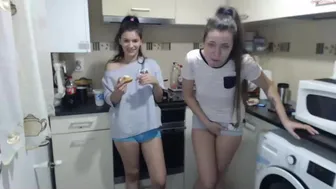 maya_and_guests 05.03.2022 0950_female_chaturbate part 5