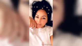 Kiara Mia onlyfans Chubby bitch spreading lips sex and introduced the cap to sex toy