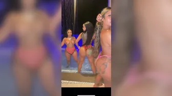 Alexis Skyy aka alexisskyyofficial onlyfans  cumming heavily