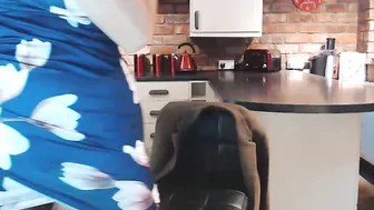 english_rose  Deep sexuality in fore-part of the camera