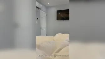 Mia Falls aka sundaebunsdae onlyfans newest video 5