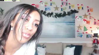 ariana_gray  horny hooker pleasuring self in webcam room