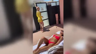 Heidi Grey aka heidigreytv onlyfans Sweet little thing wags elastic booty