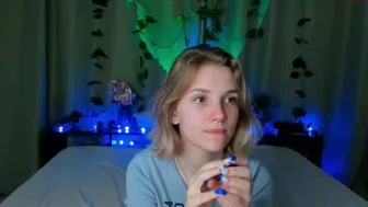 Watch helenchristensen 15-july-2022 1912_female_chaturbate_5