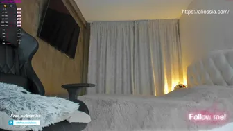 aliessia 01-august-2022 female webcam