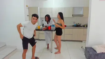 sexgirlxxx_ 10-august-2022 1744 group show