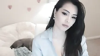 bunni  masturbates and Cumshot