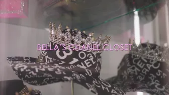 Bella Thorne aka bellathorne onlyfans mature bitch spreads her sexy legs