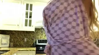 Sophie The Body VIP aka sophiethebodyvip onlyfans busty courage is naughty with girlfriends