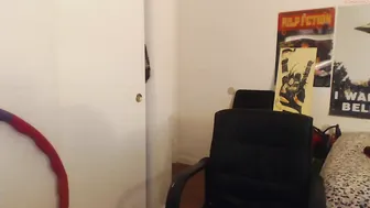 zilla_x  Fingering Damp Woolly Pussy